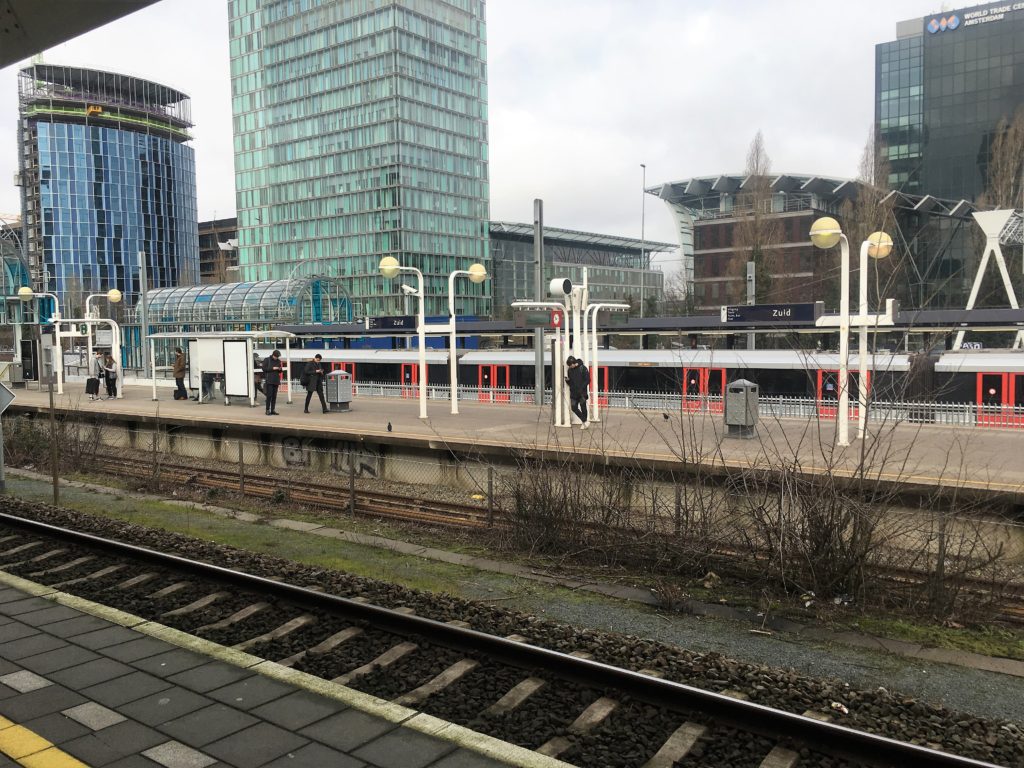 spend a day in the hague; den haag; the hague; netherlands; amsterdam; train station